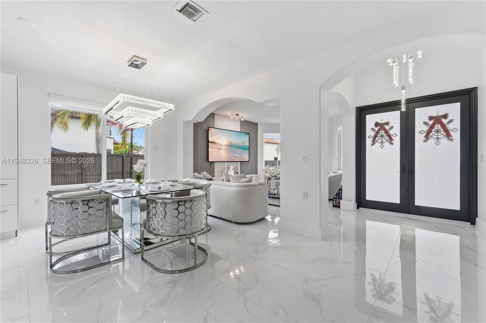 14452 SW 10th St Miami, FL 33184