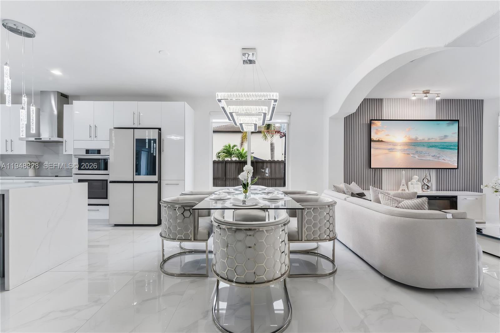 14452 SW 10th St Miami, FL 33184