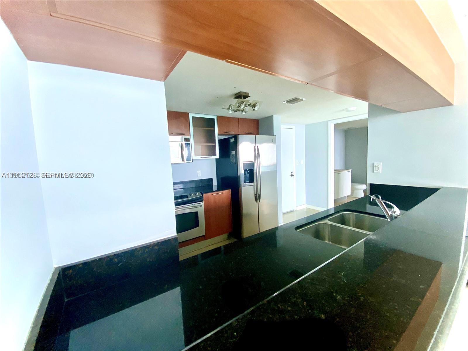 1800 N Bayshore Dr #2903 Miami, FL 33132