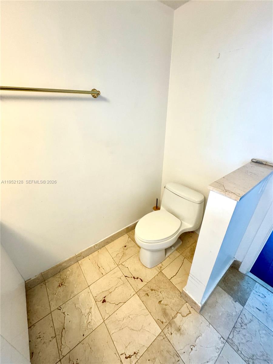 1800 N Bayshore Dr #2903 Miami, FL 33132