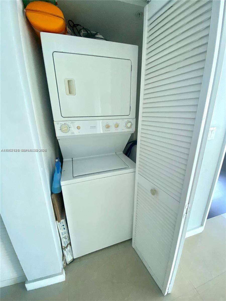 1800 N Bayshore Dr #2903 Miami, FL 33132