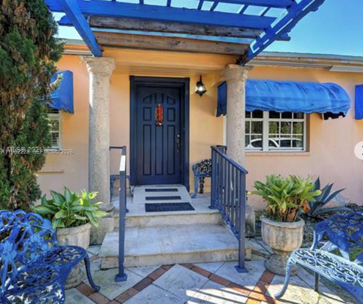 3030 SW 57th Ave Miami, FL 33155