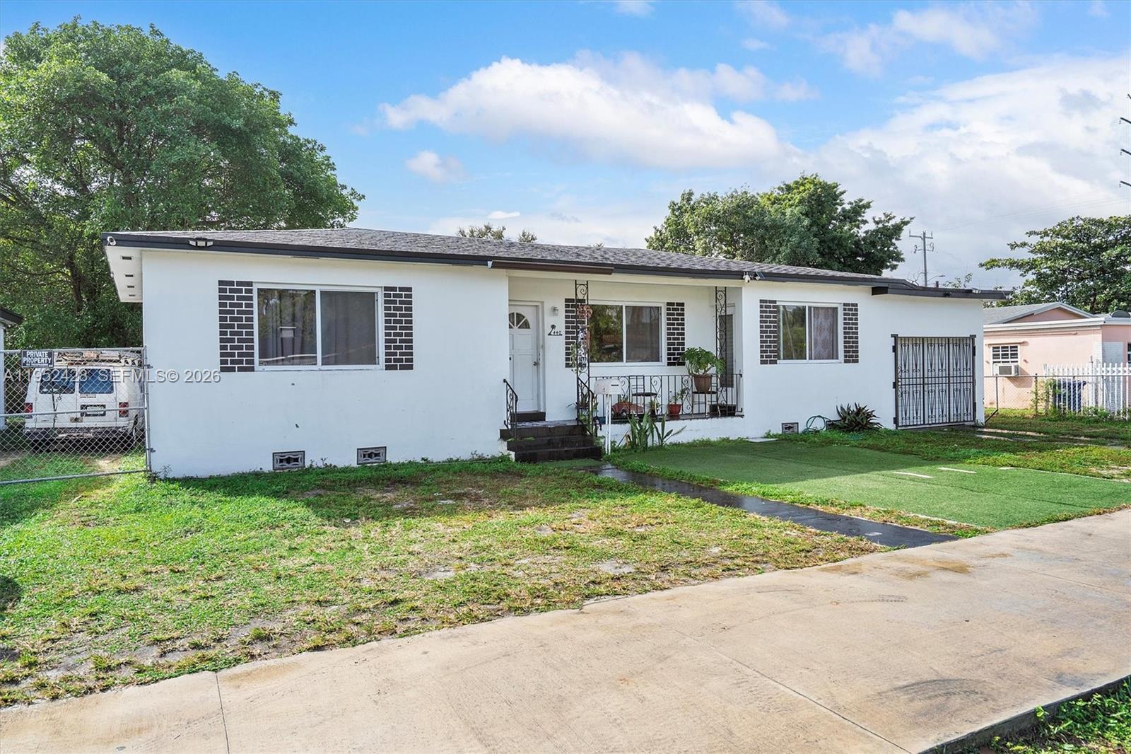 440 NW 119th Miami, FL 33168