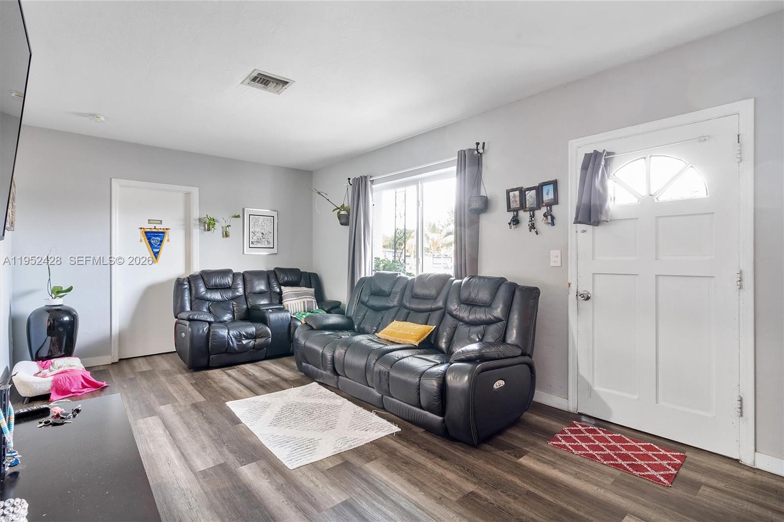 440 NW 119th Miami, FL 33168