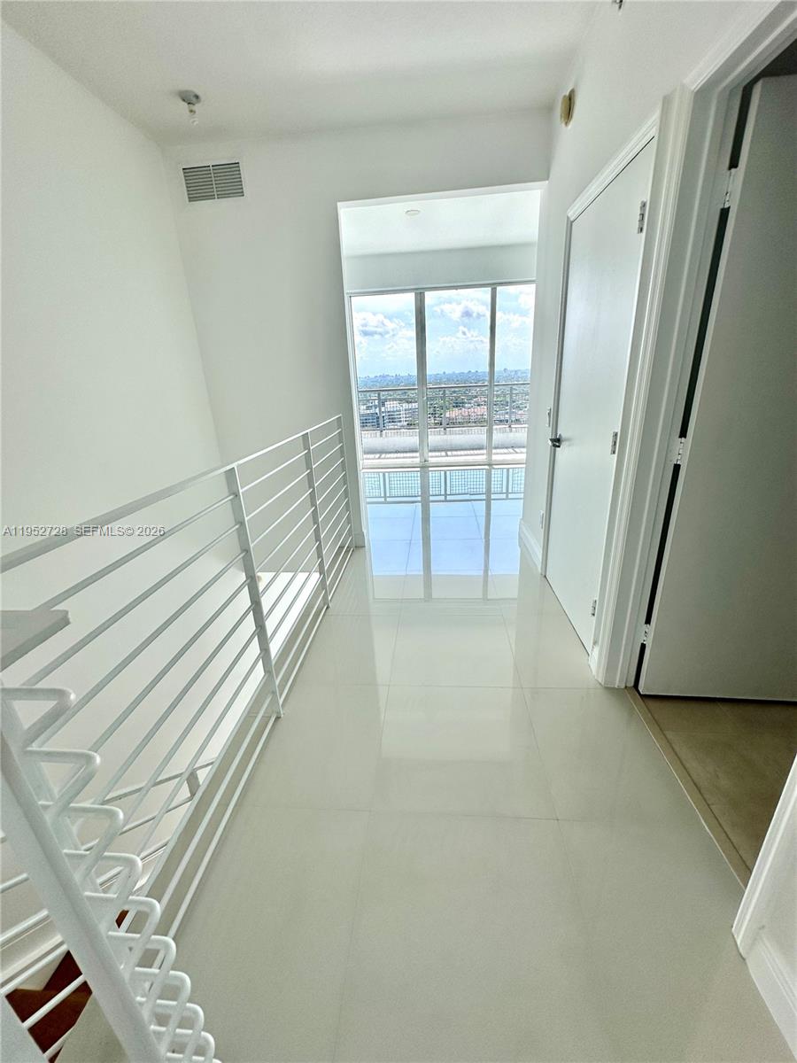 image Infinity At Brickell Cond10