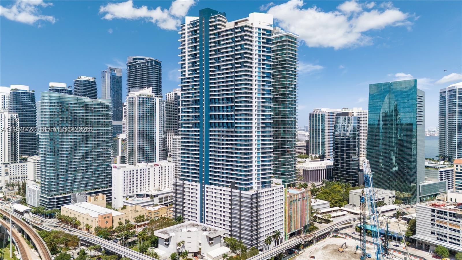 image Infinity At Brickell Cond24