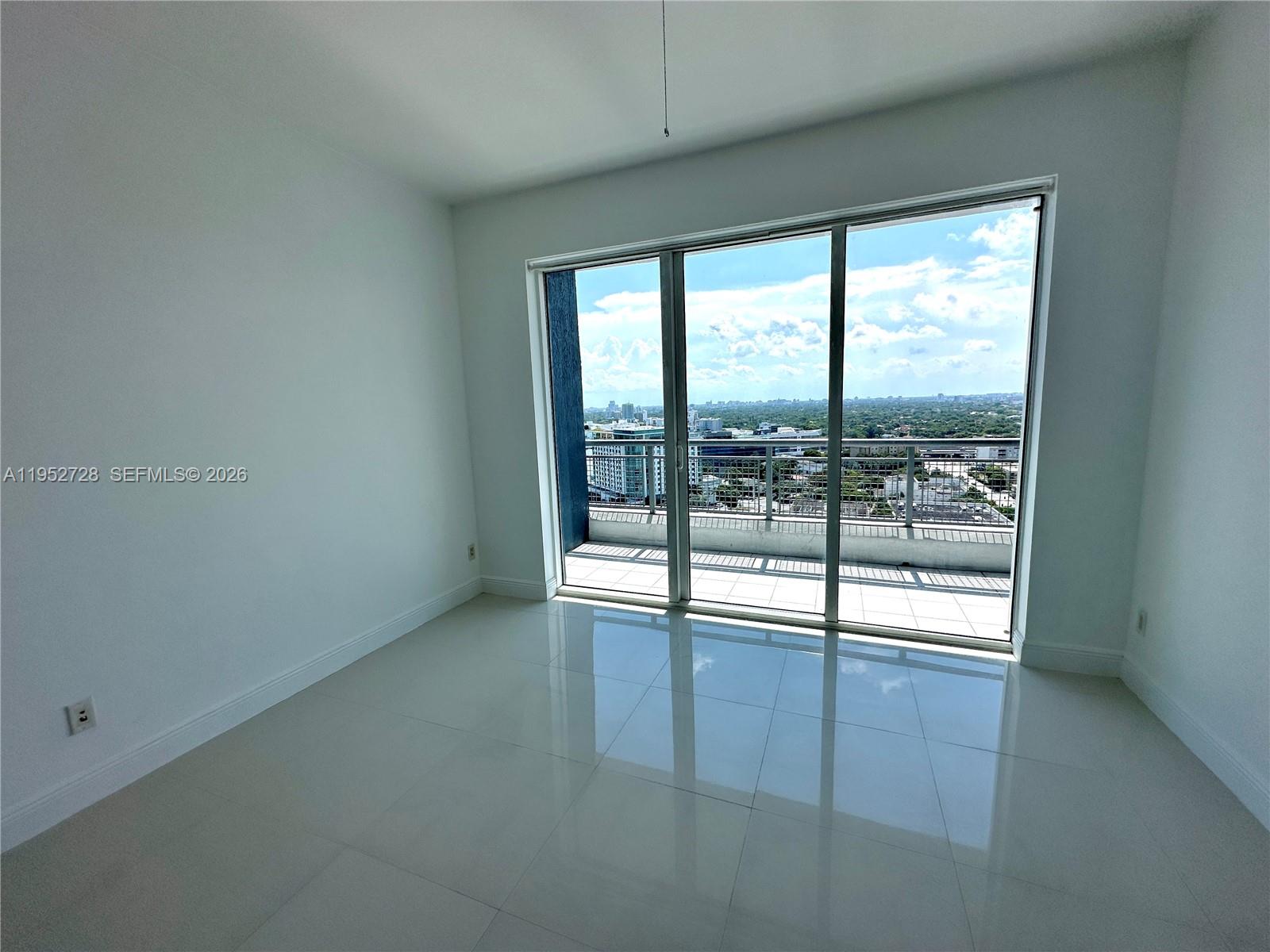 image Infinity At Brickell Cond4