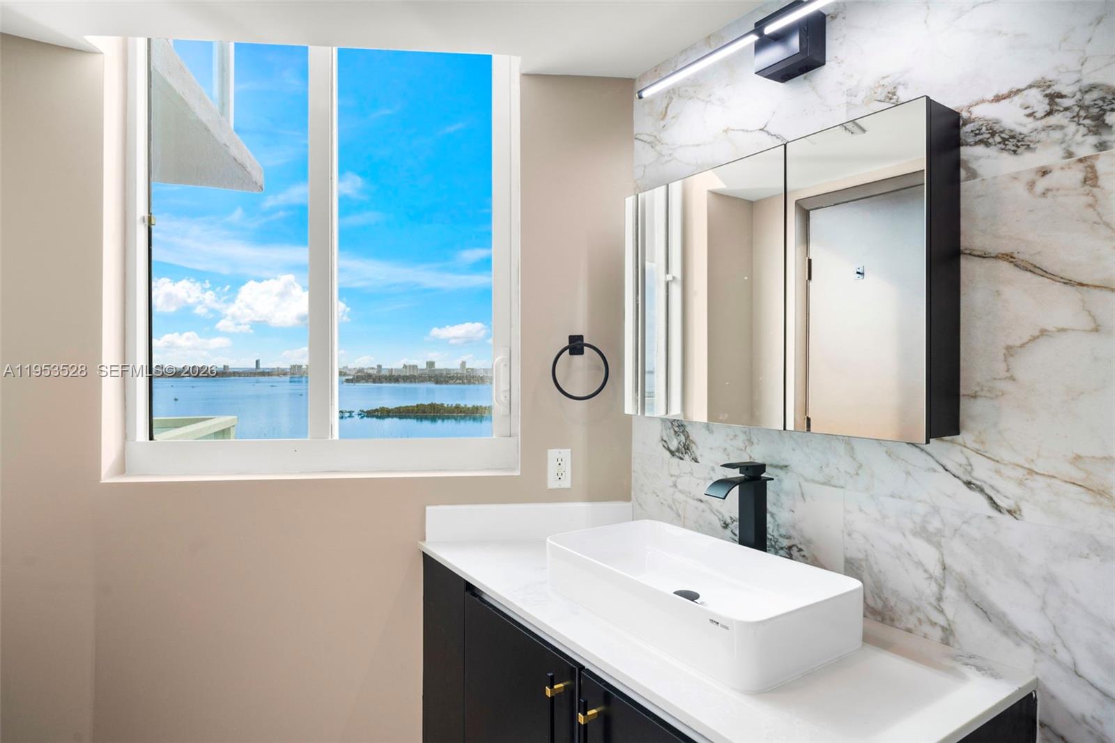 665 NE 25th St #2202 Miami, FL 33137