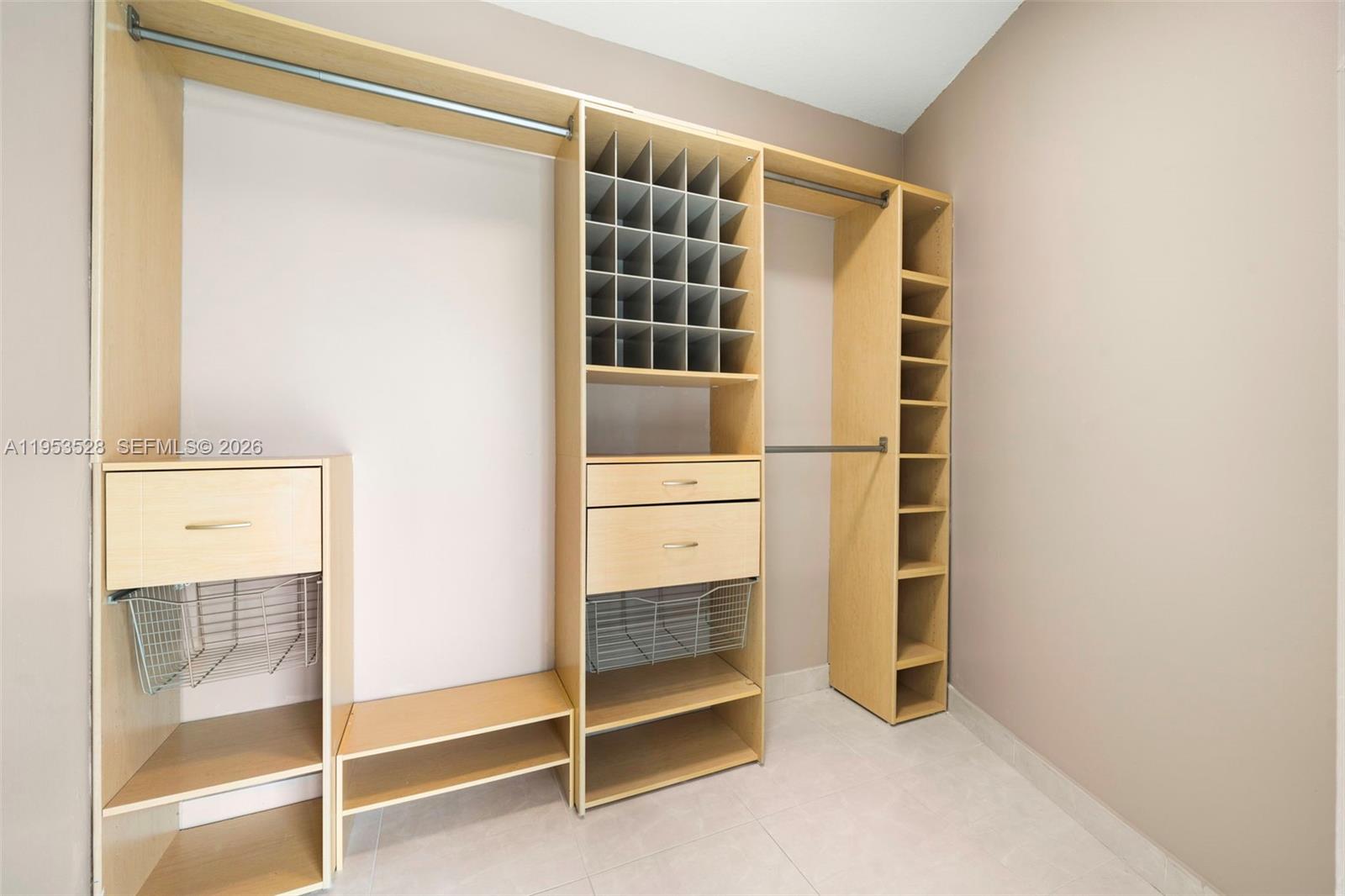 665 NE 25th St #2202 Miami, FL 33137