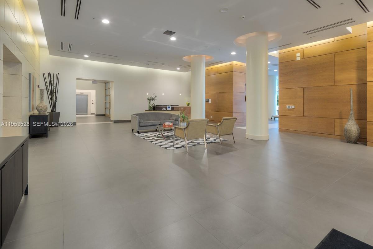 665 NE 25th St #2202 Miami, FL 33137