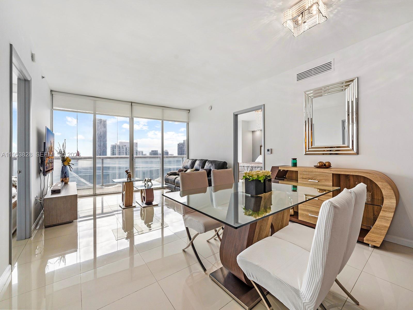 495 Brickell Ave #5203