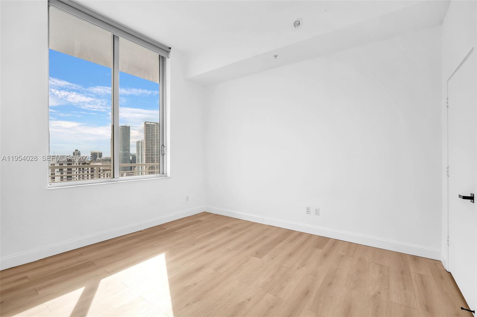 325 S Biscayne Blvd #LPH 17 Miami, FL 33131