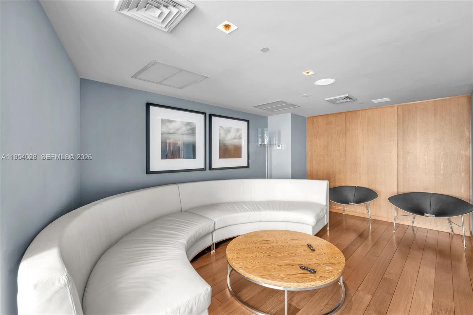 325 S Biscayne Blvd #LPH 17 Miami, FL 33131