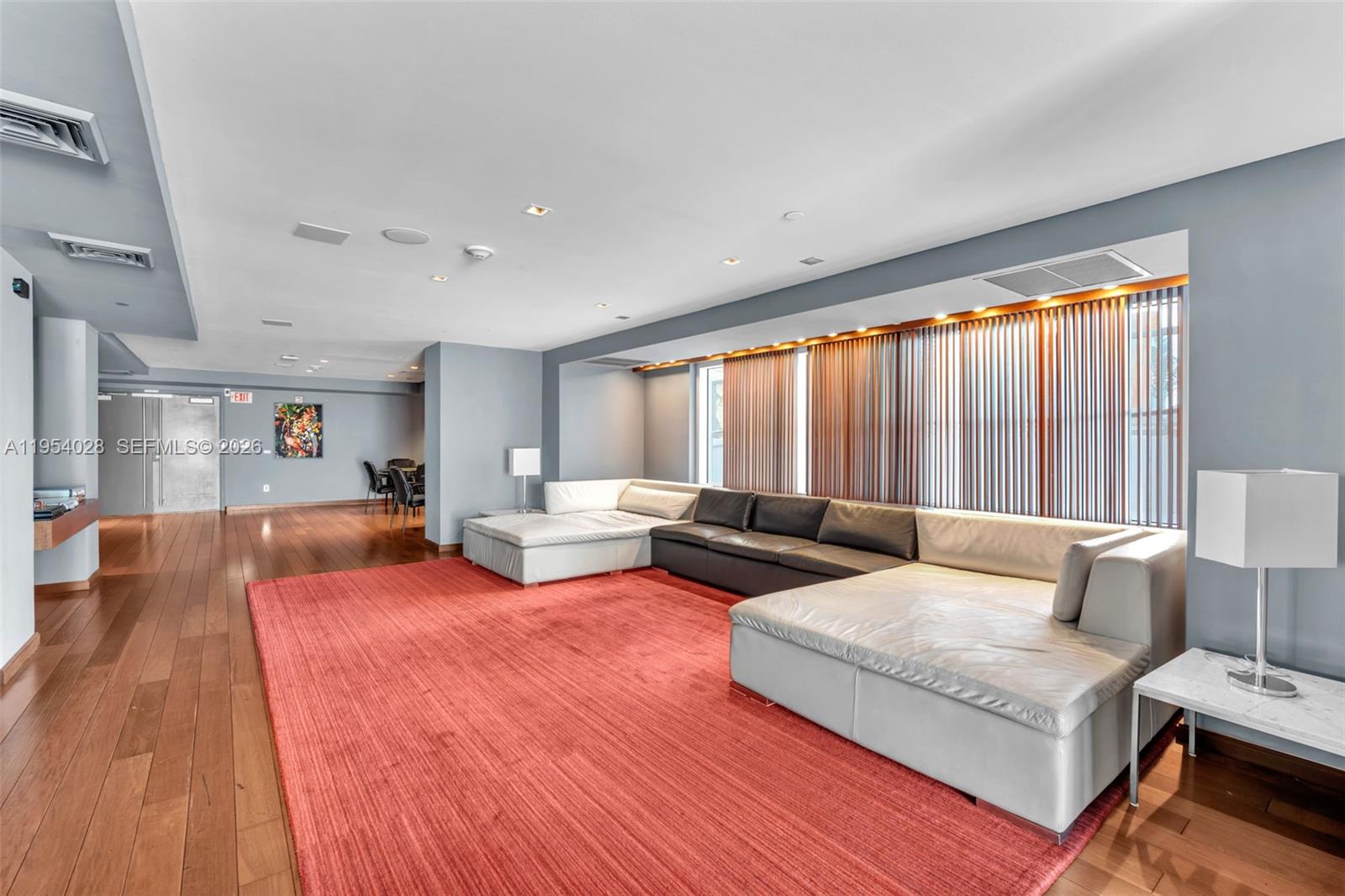 325 S Biscayne Blvd #LPH 17 Miami, FL 33131