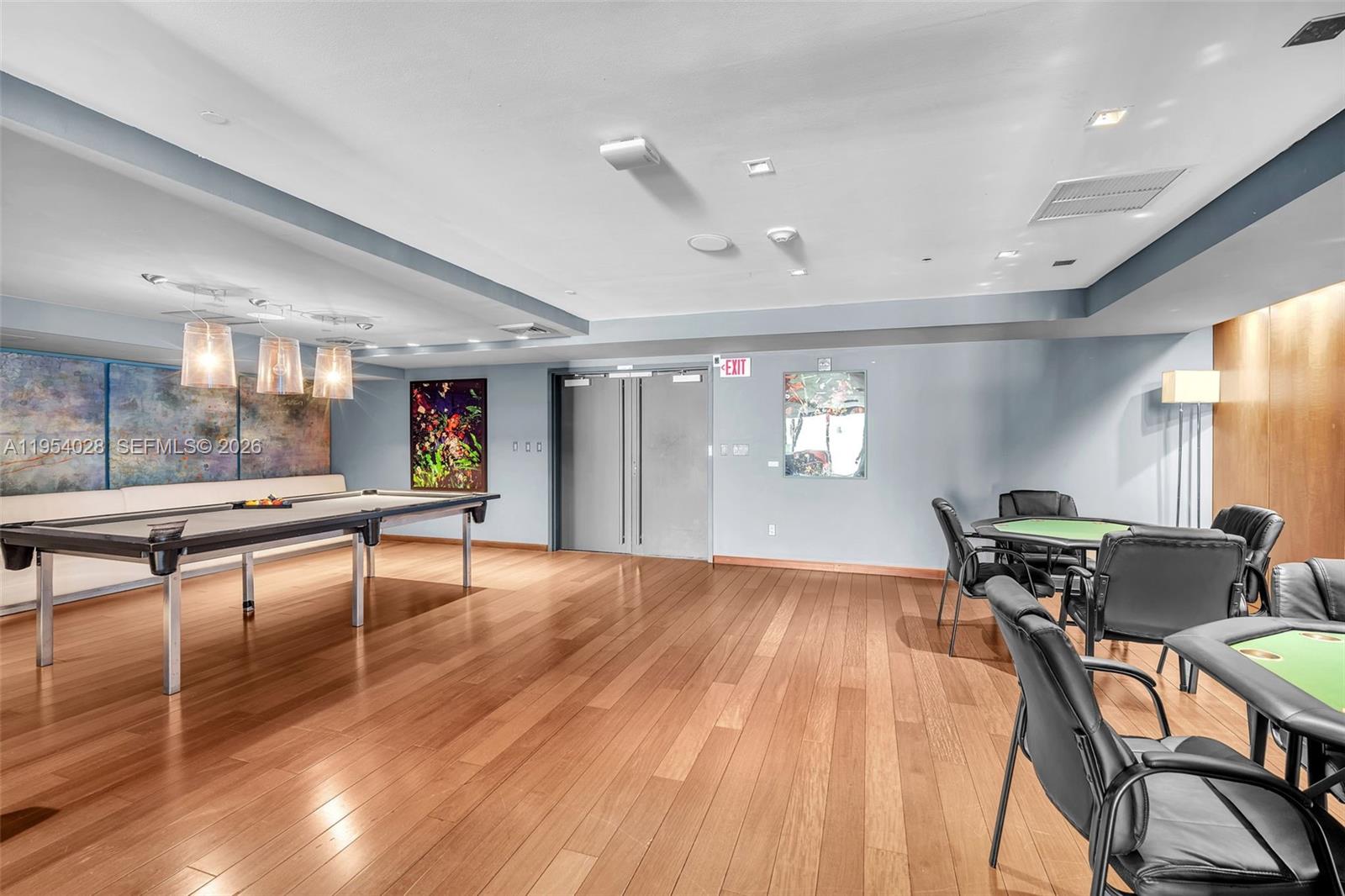 325 S Biscayne Blvd #LPH 17 Miami, FL 33131