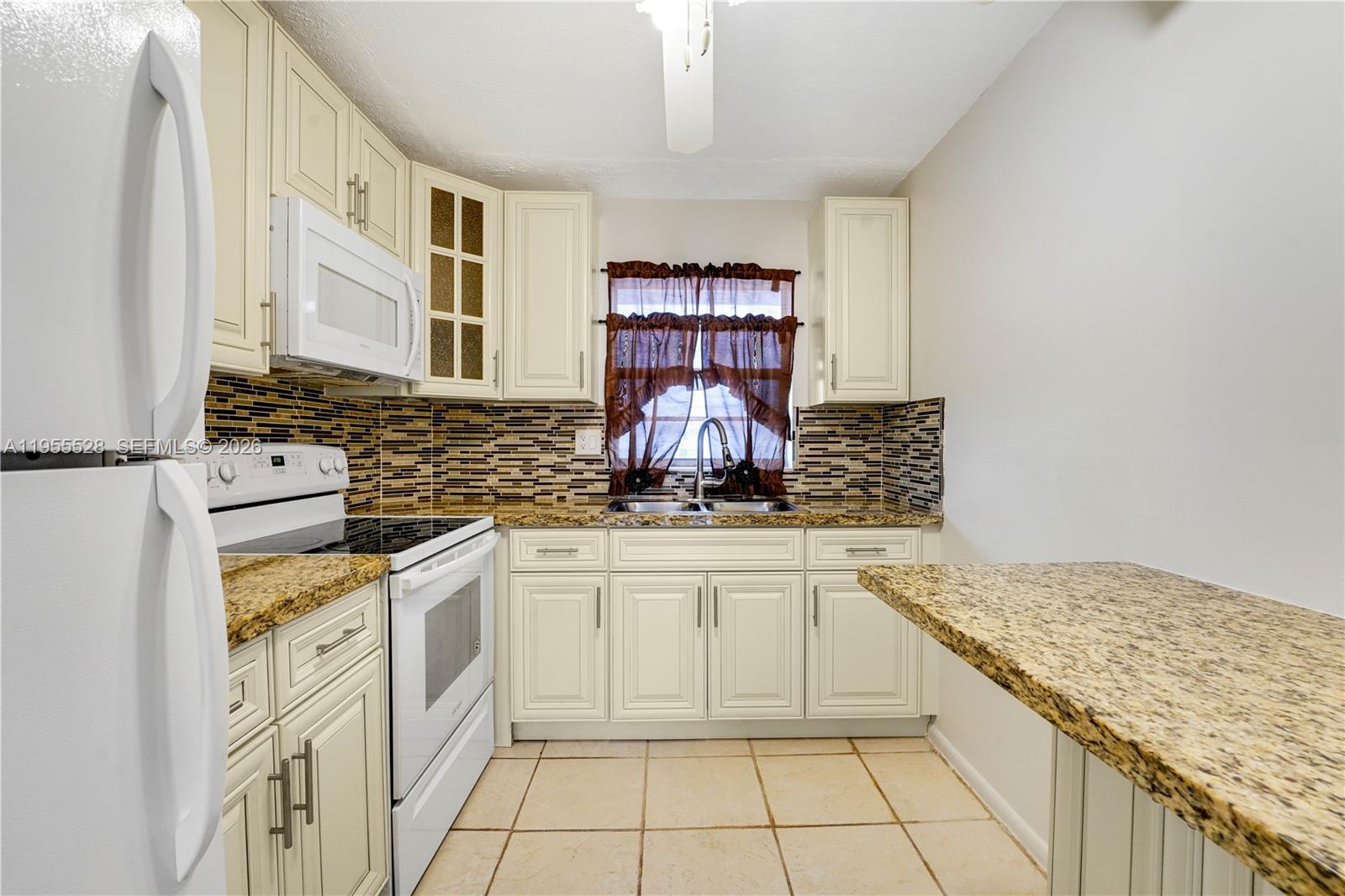 1200 Tallwood Ave #308