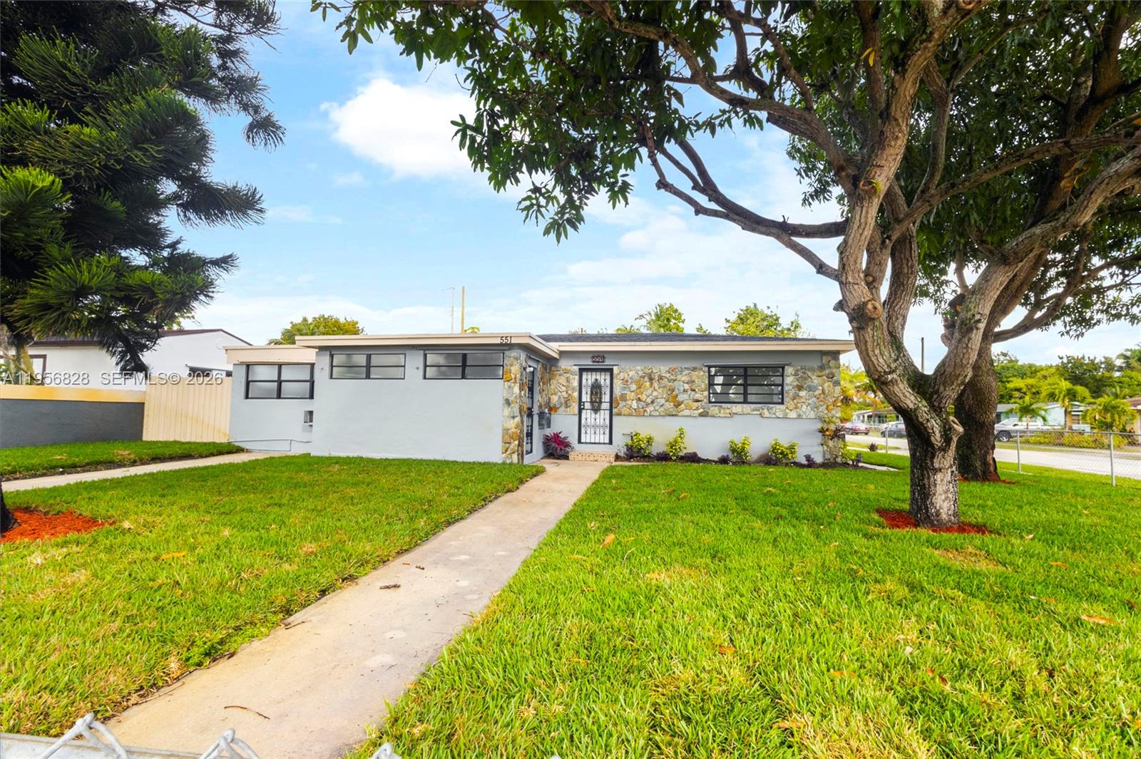 551 NW 183rd St #551