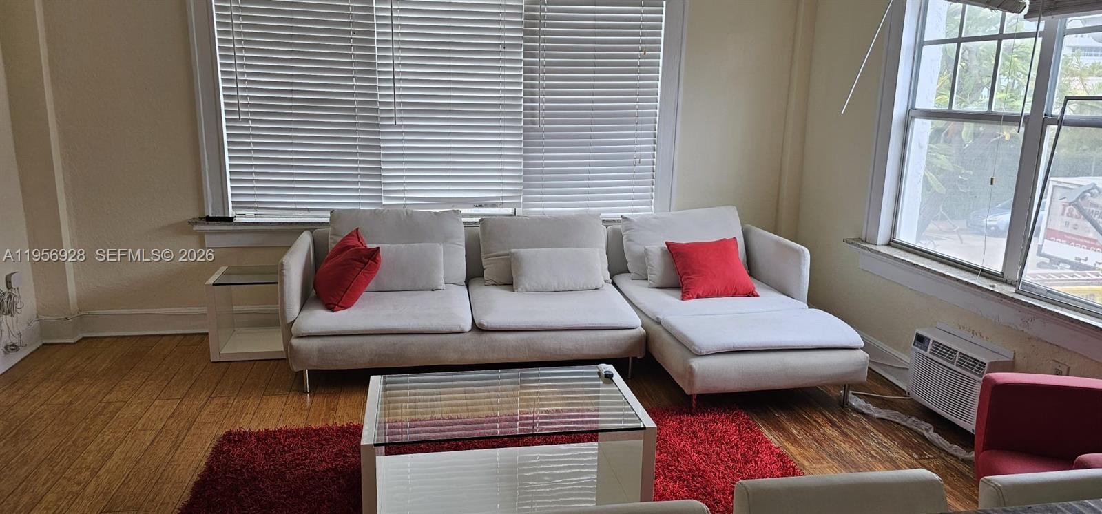 1611 Michigan Ave #10