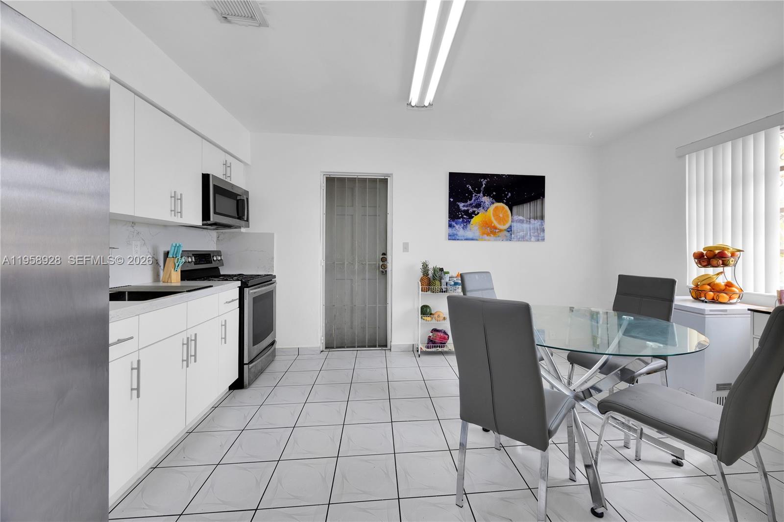 1025 SW 11th St Miami, FL 33129