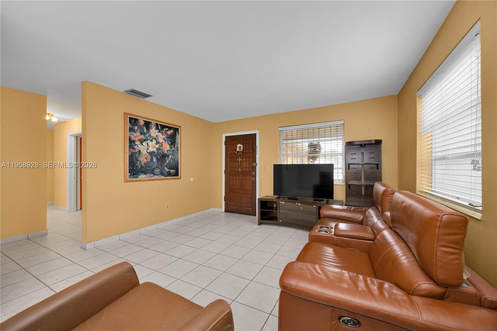 1025 SW 11th St Miami, FL 33129