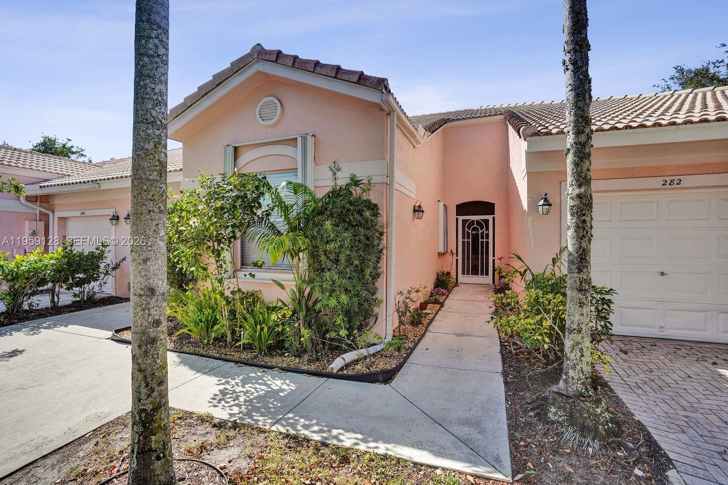 274 Coral Trace Ln Delray Beach, FL 33445