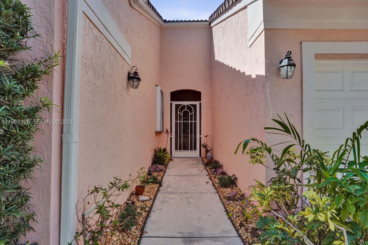 274 Coral Trace Ln Delray Beach, FL 33445