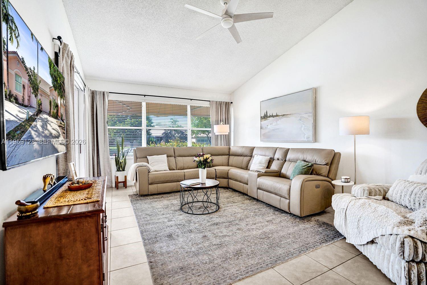 274 Coral Trace Ln Delray Beach, FL 33445