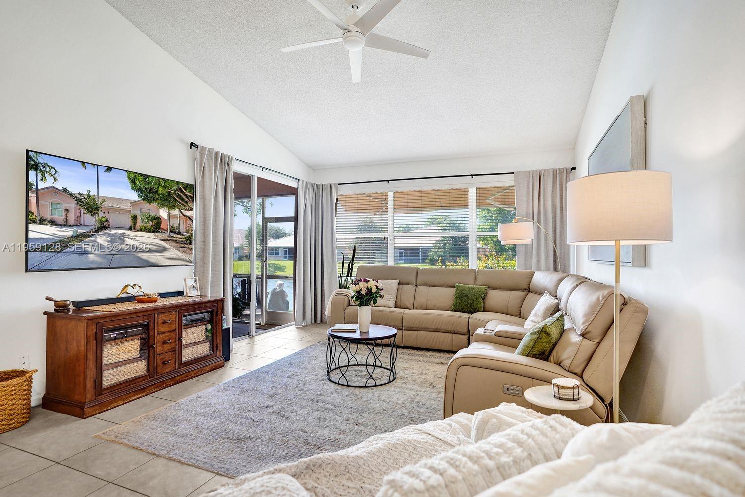 274 Coral Trace Ln Delray Beach, FL 33445