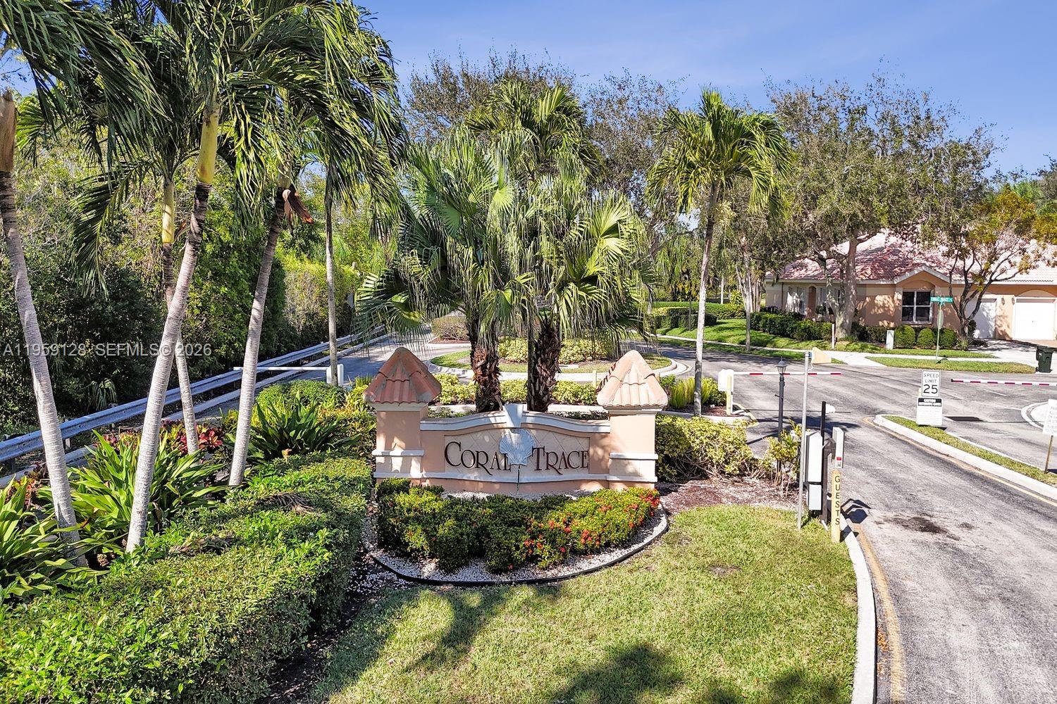 274 Coral Trace Ln Delray Beach, FL 33445