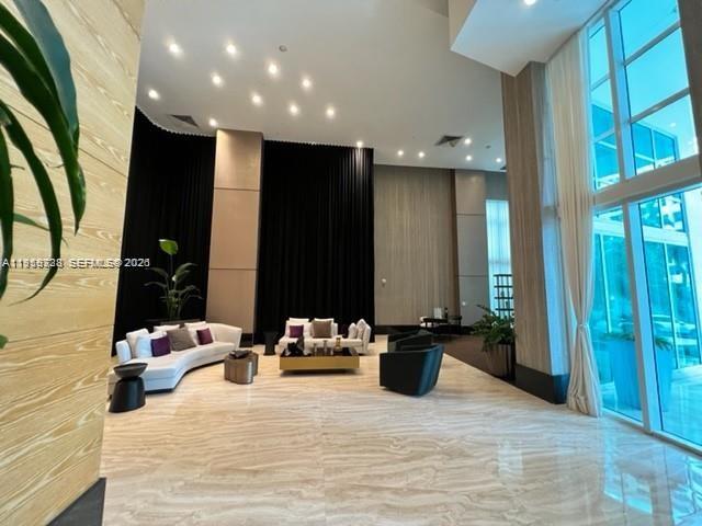 image The Plaza on Brickell East23