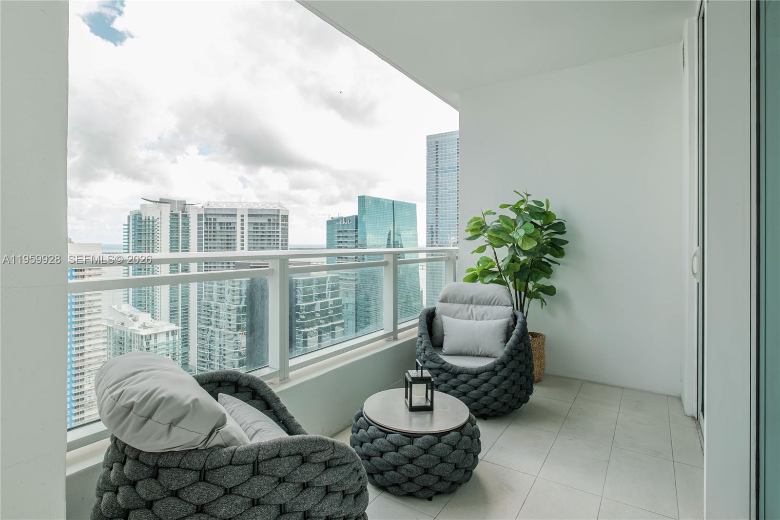 image The Bond on Brickell11