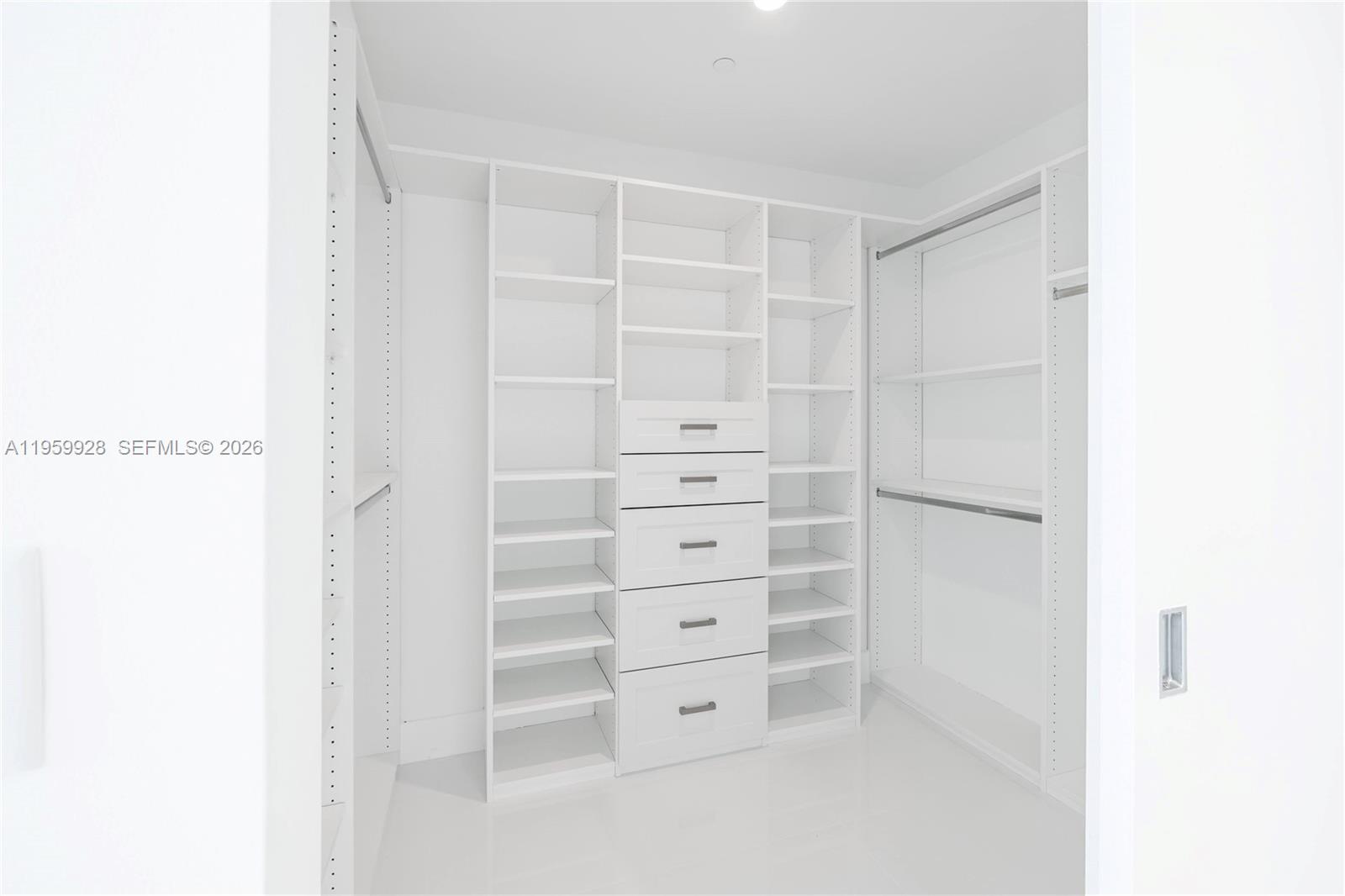 image The Bond on Brickell5