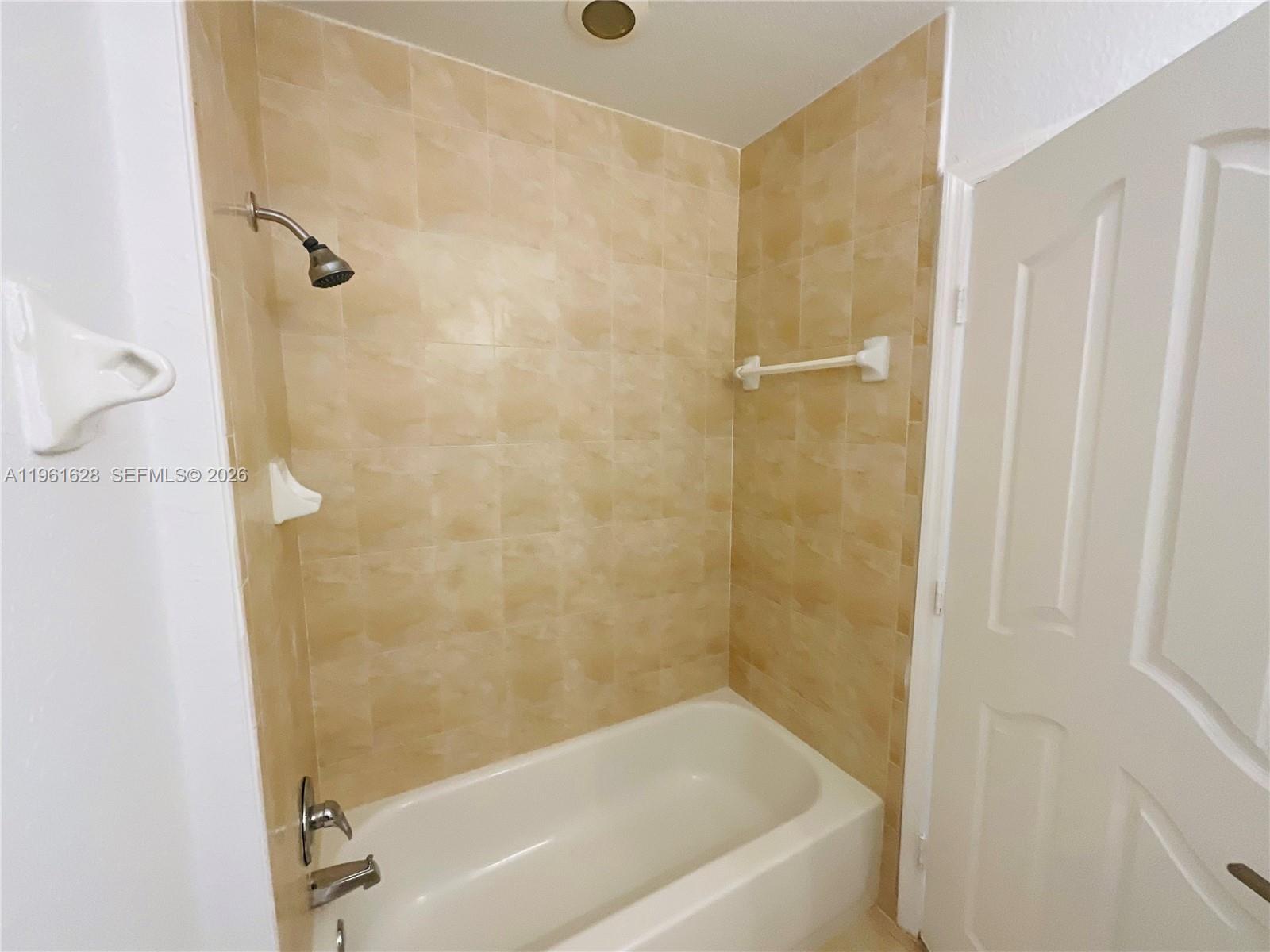10901 NW 88th Ter #806 Doral, FL 33178