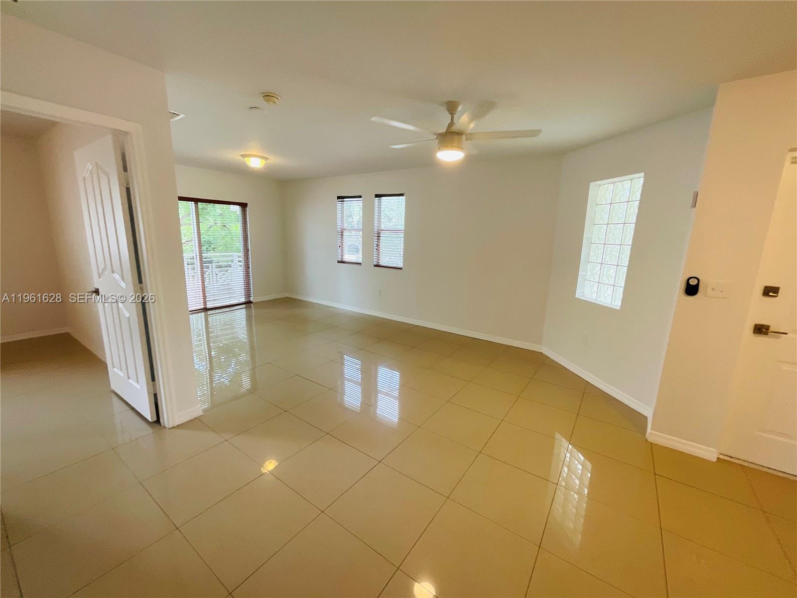 10901 NW 88th Ter #806 Doral, FL 33178