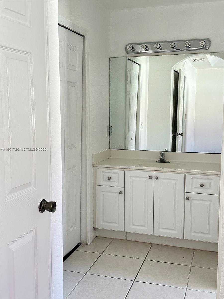 8925 SW 222nd Ter Cutler Bay, FL 33190