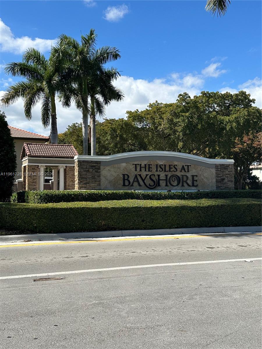 8925 SW 222nd Ter Cutler Bay, FL 33190