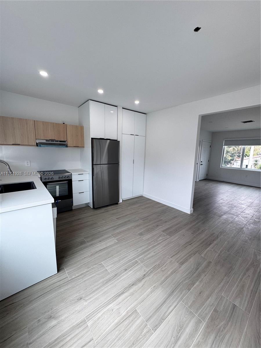 2855 Royal Palm Ave #3 Miami Beach, FL 33140