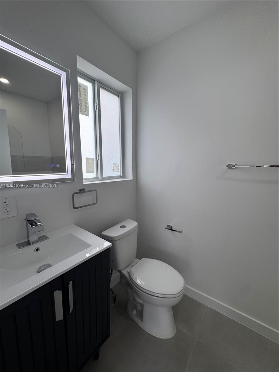 2855 Royal Palm Ave #3 Miami Beach, FL 33140