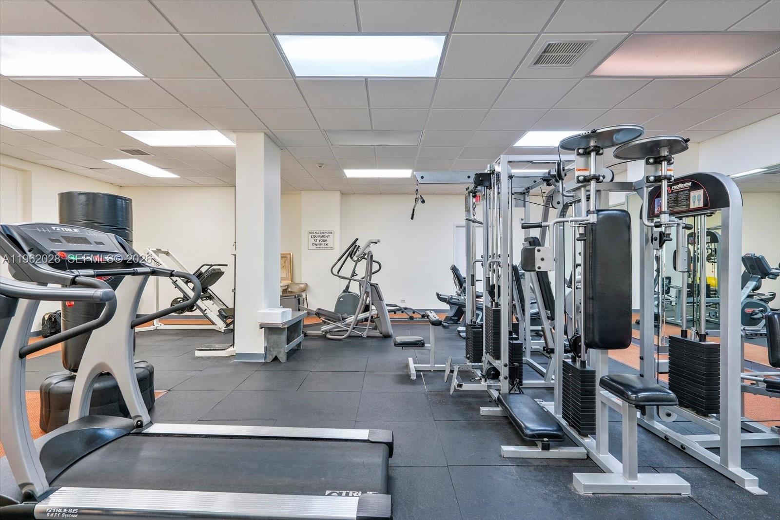 image Winston Towers 40011