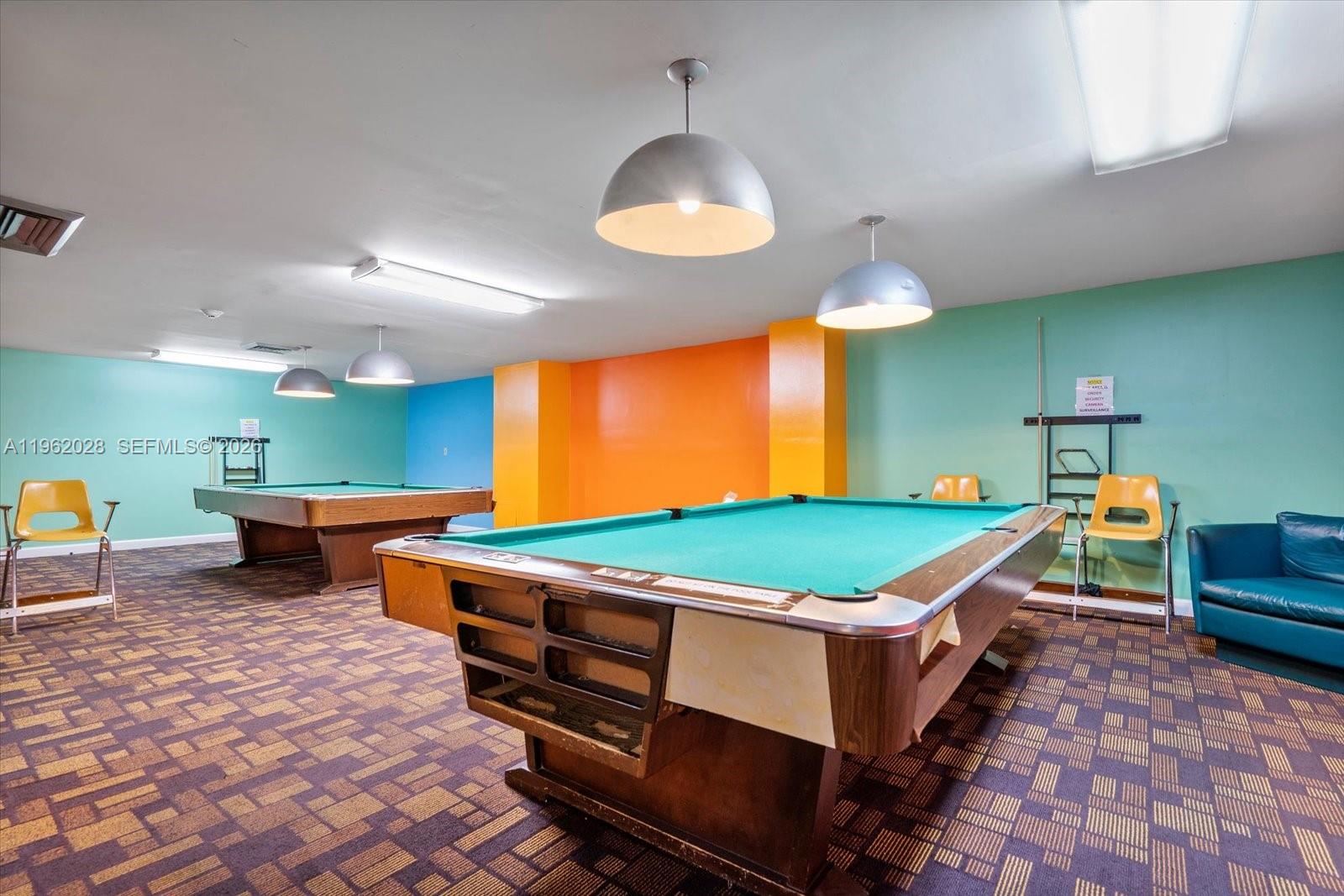 image Winston Towers 40012