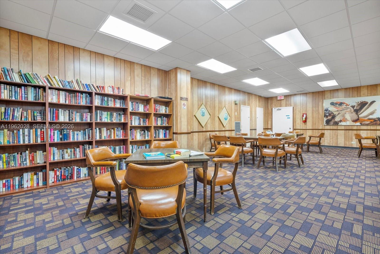 image Winston Towers 40013