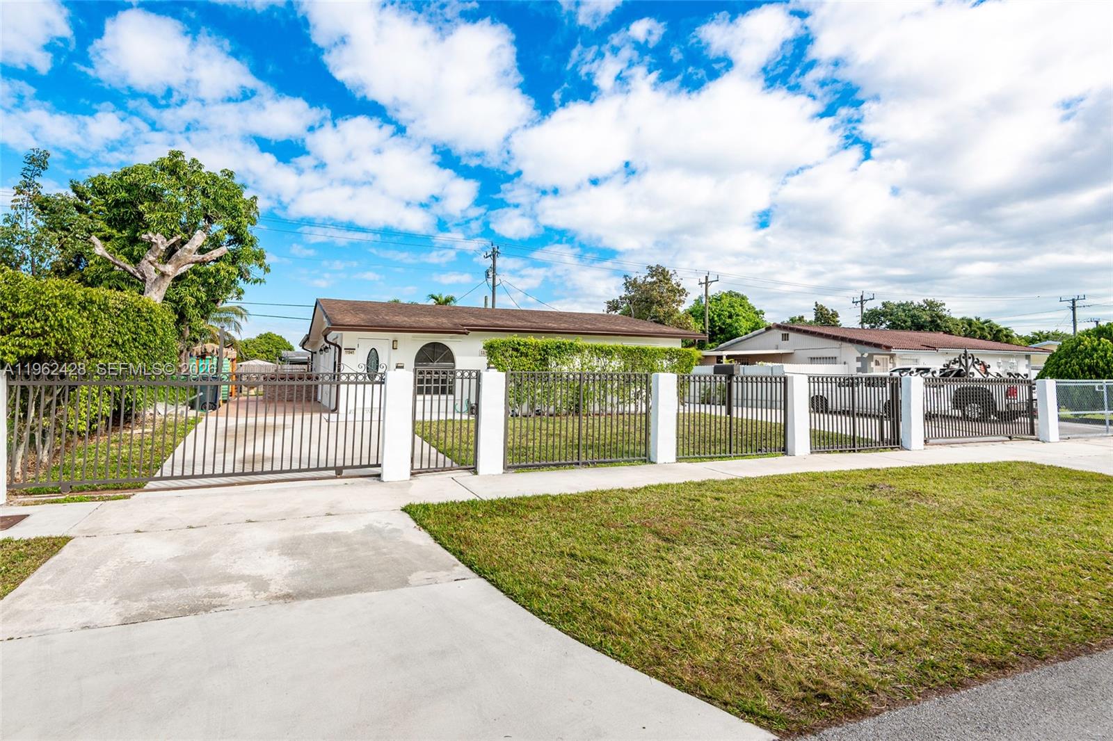 11941 SW 178th Ter Miami, FL 33177