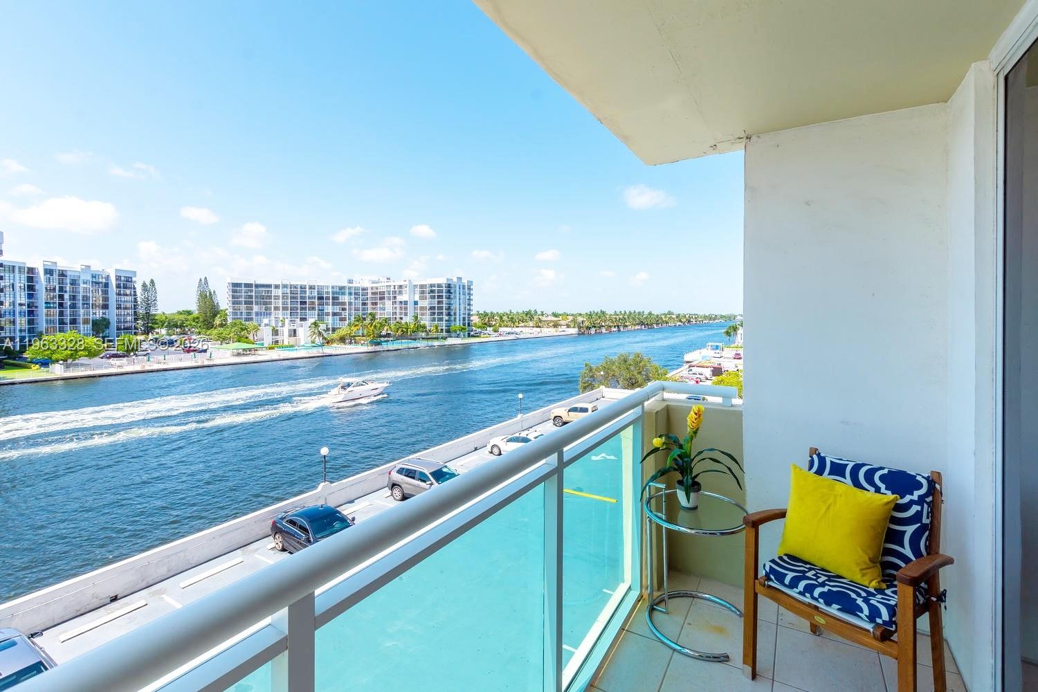 3000 S Ocean Dr #316