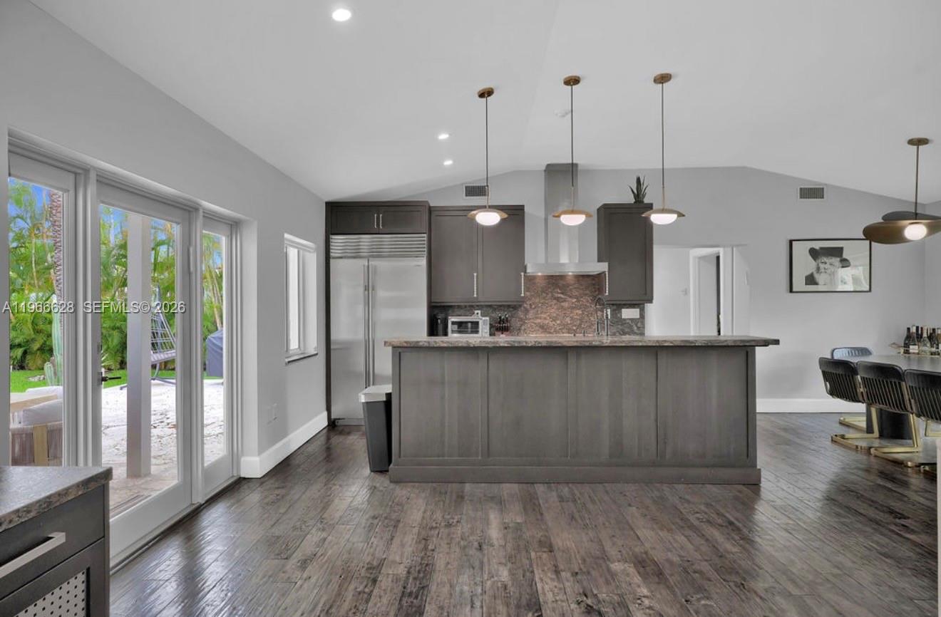 1050 Jefferson St Hollywood, FL 33019