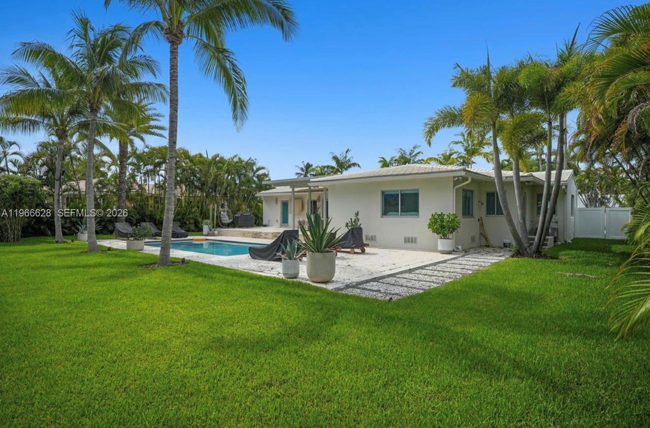 1050 Jefferson St Hollywood, FL 33019