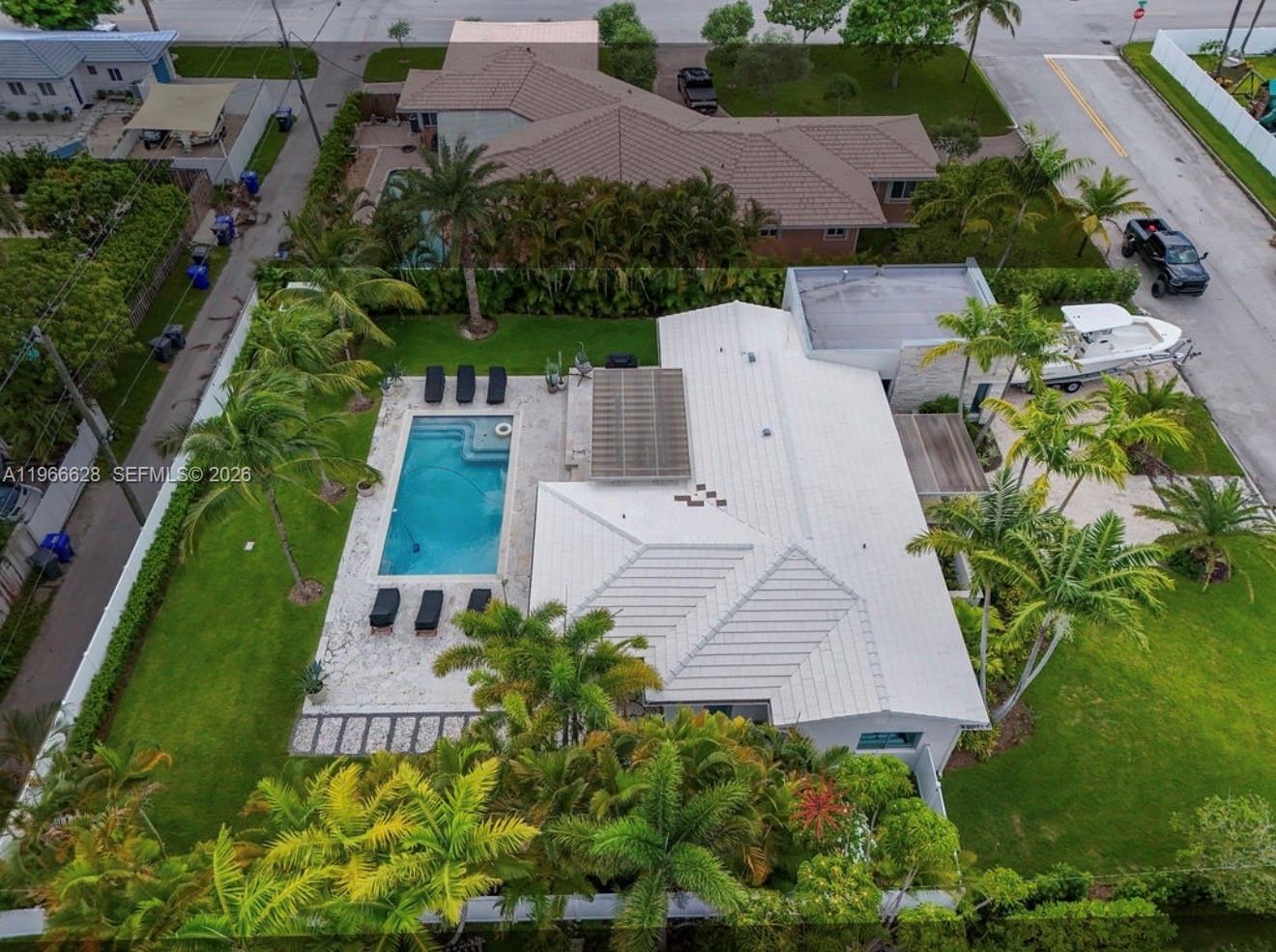 1050 Jefferson St Hollywood, FL 33019