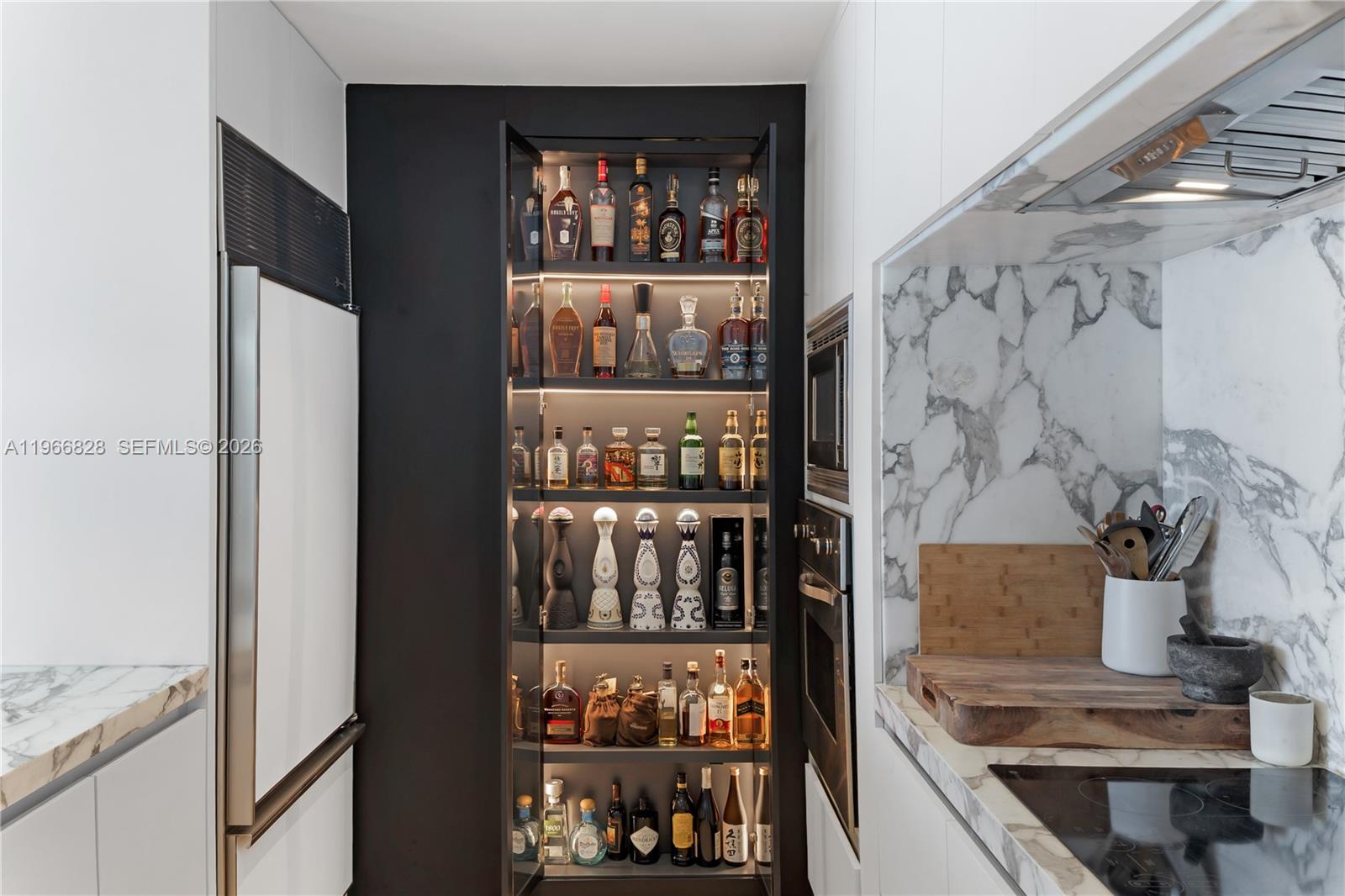 image Four Seasons Residences Miami4