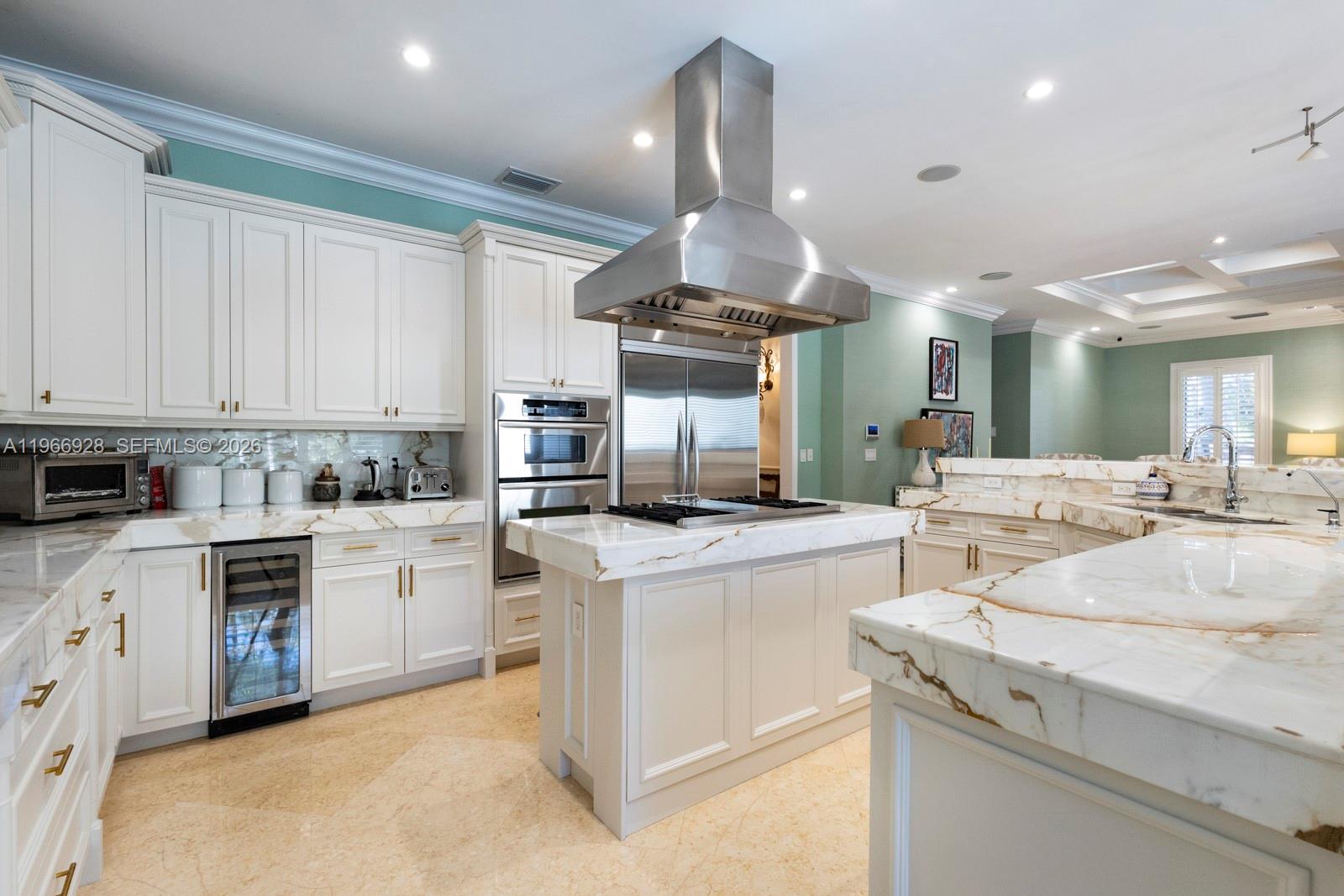 10601 SW 72nd Ct Pinecrest, FL 33156