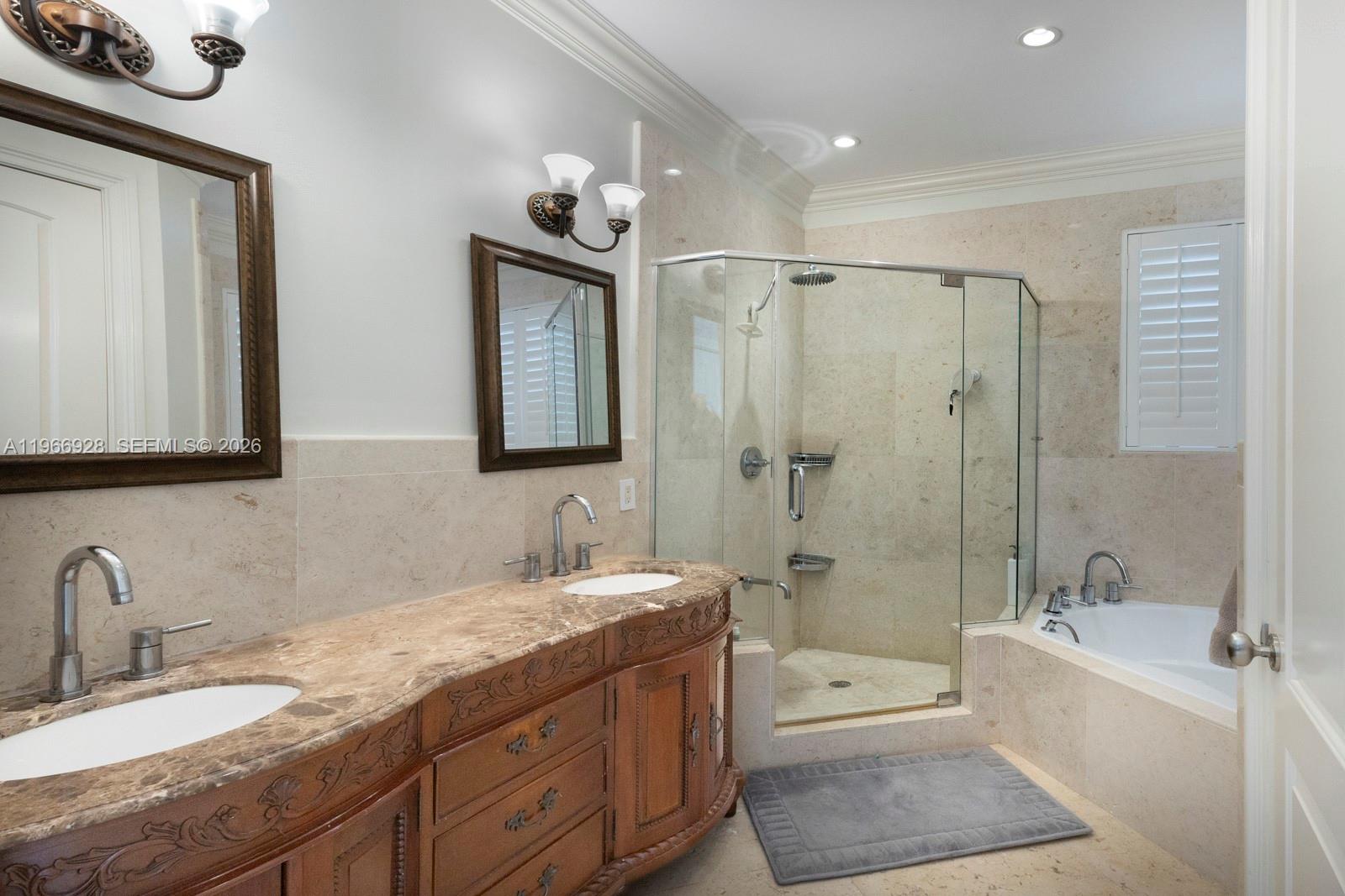 10601 SW 72nd Ct Pinecrest, FL 33156