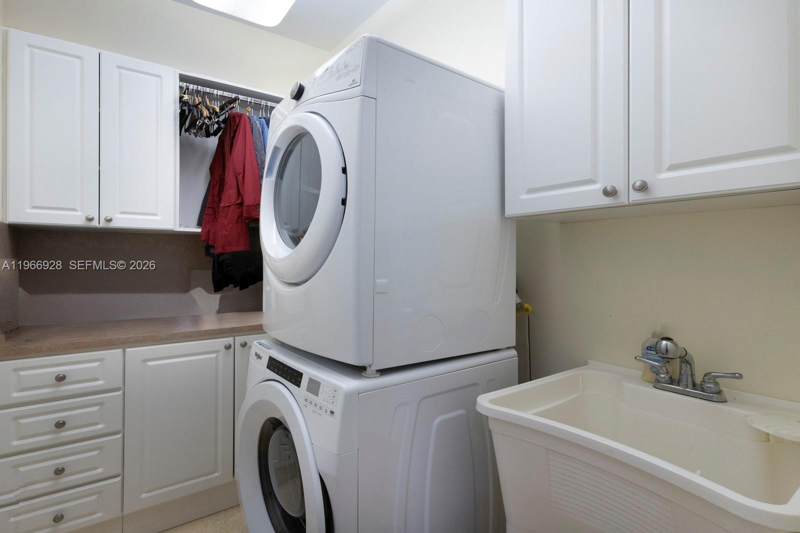 10601 SW 72nd Ct Pinecrest, FL 33156